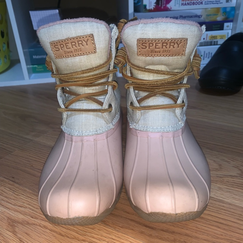 Women’s Size 6.5 Sperry Boots